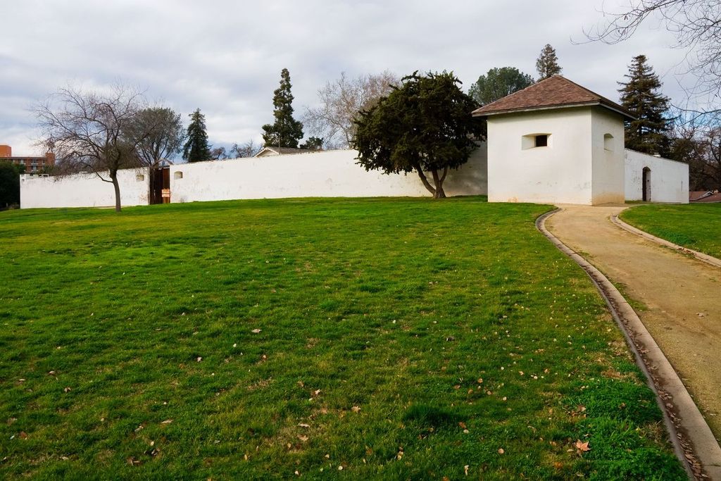 Sutter's Fort State Historic Park