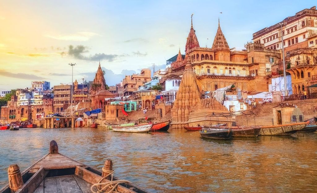 Varanasi ancient city architecture