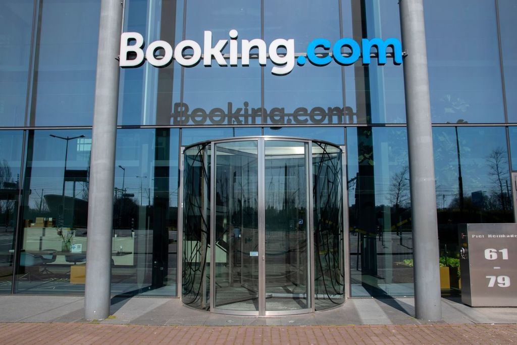 Booking Com Billboard At Amsterdam