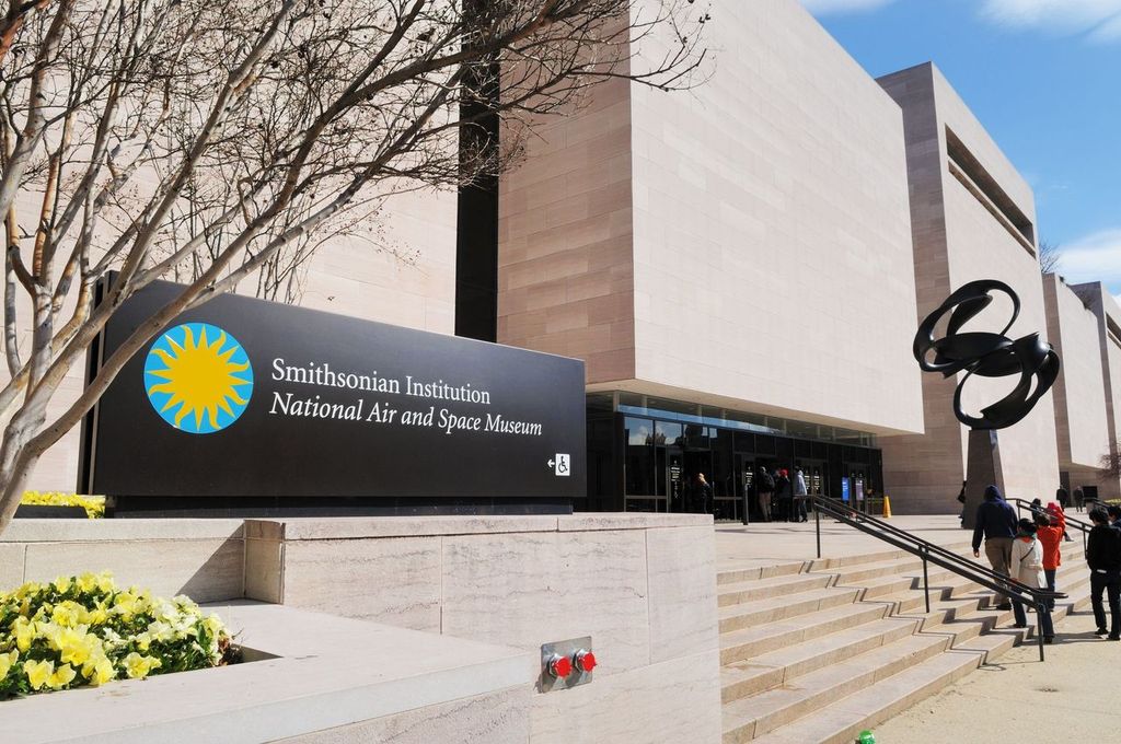 Smithsonian Institution National Air and Space Museum Entrance