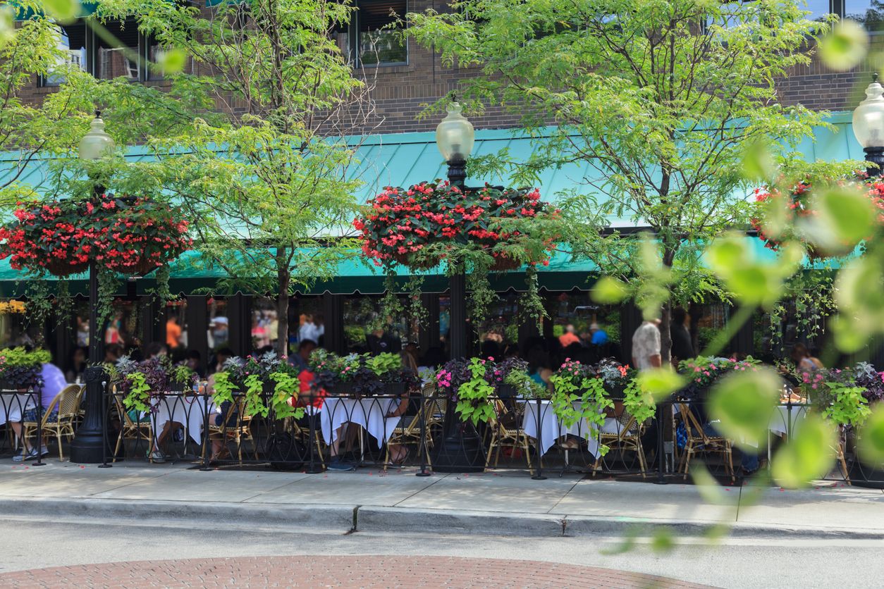 Outdoor Cafe in Chicago Illinois