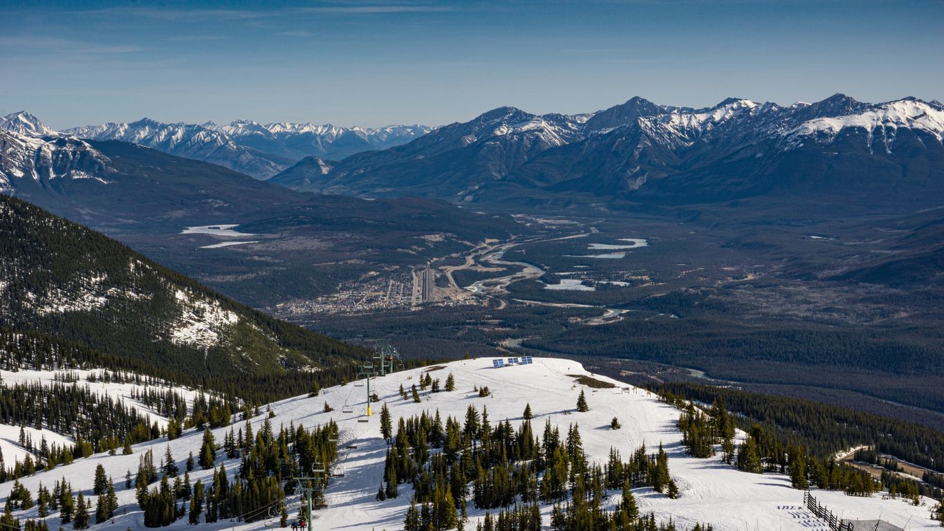 View of Jasper from the ski area 