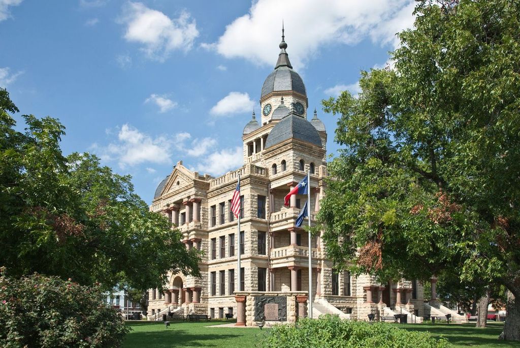 Victorian architecture of Denton County courthouse