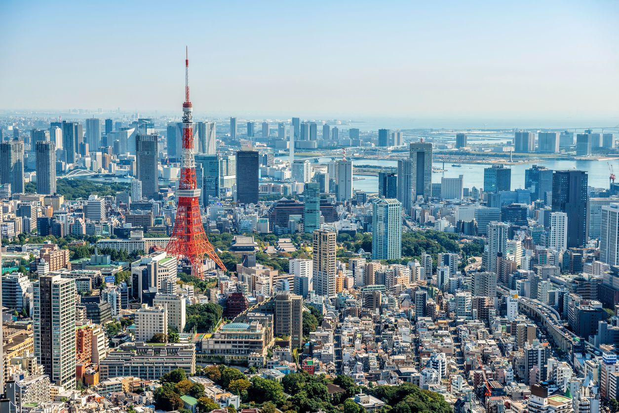 Tokyo aerial view from Roppongi Hills with a view of Tokyo Tower