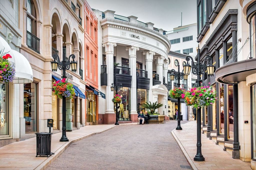 Rodeo Drive Beverly Hills Los Angeles Stores