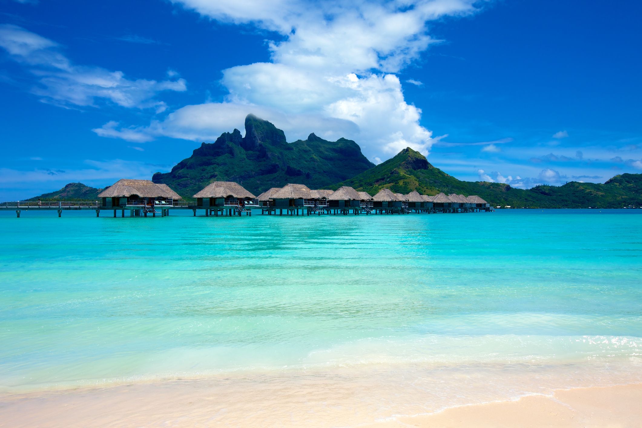 Bora Bora, a tropical paradise for luxury vacations