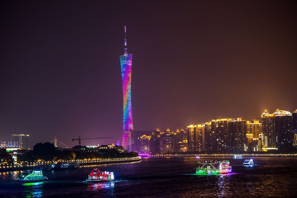 Guangzhou Tower and Pearl River night view