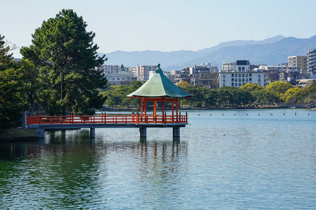 Ohori Pond at Kangetsu Bridge, Ohori Park in Chuo Ward, Fukuoka City