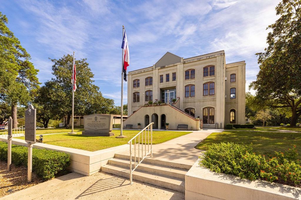 Tyler County Courthouse