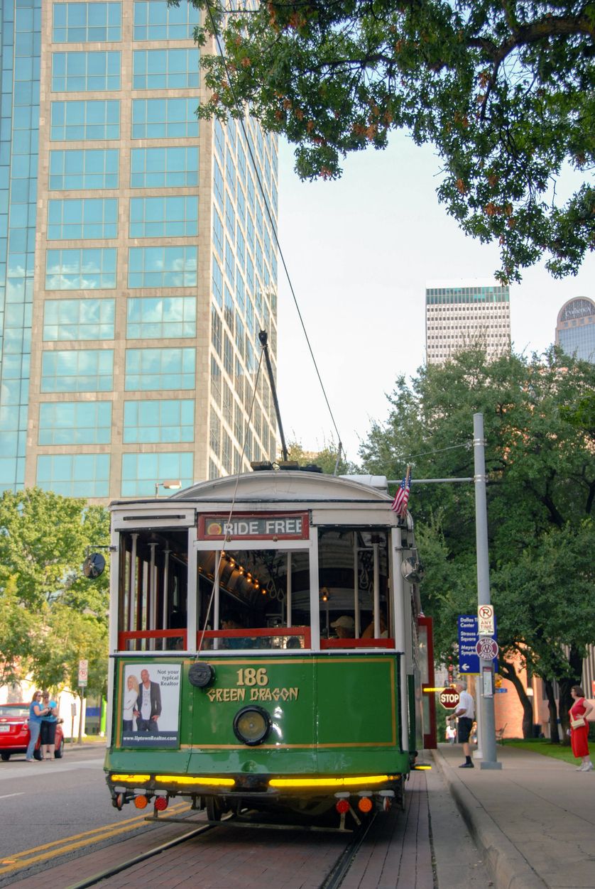 street tram on McKinney Avenue in downtown Dallas