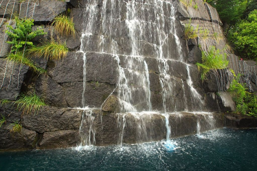 Takino Suzuran Park Waterfall