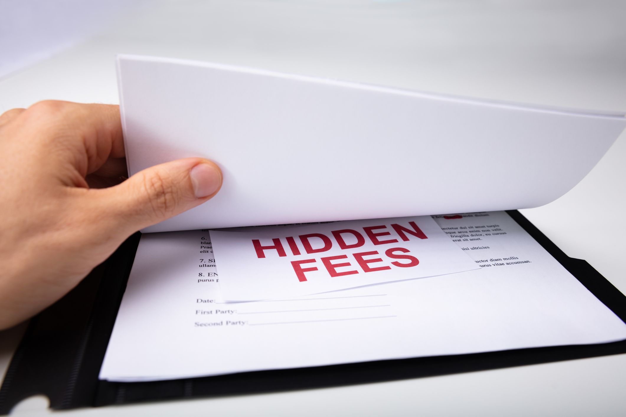 Hidden fees with online travel agents such as Traveluro