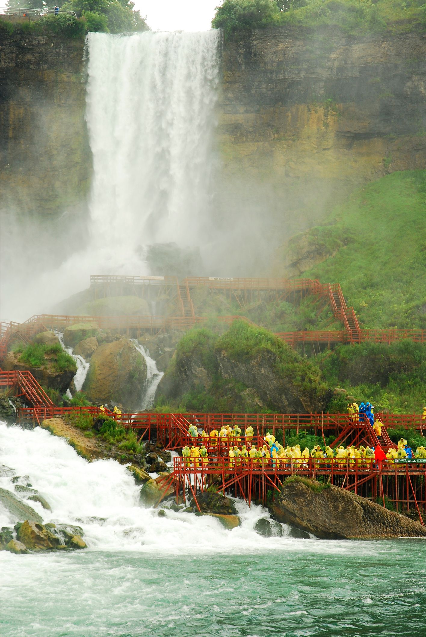 Cave of the Winds Tour
