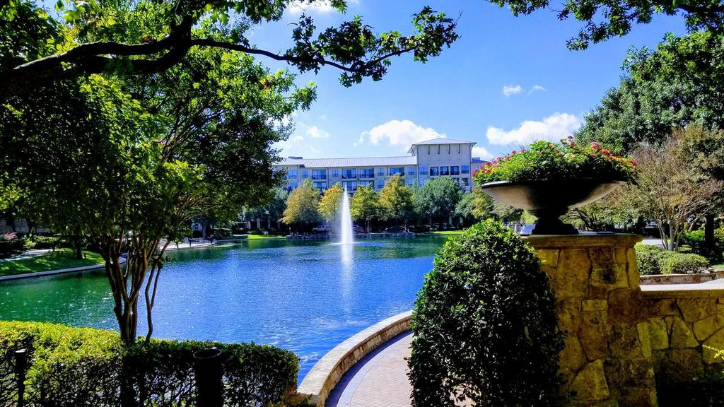 Lake in Shops at Legacy in Plano, Texas