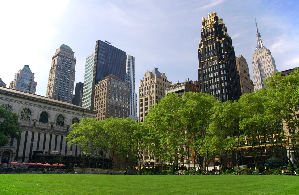 Midtown Manhattan skyscrapers and Bryant Park