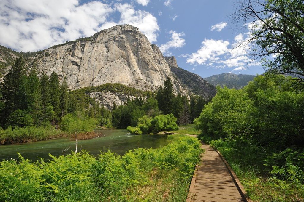 Zumwalt Meadow of Kings Canyon National Park